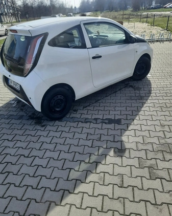 Toyota Aygo cena 26900 przebieg: 75300, rok produkcji 2016 z Wrocław małe 667